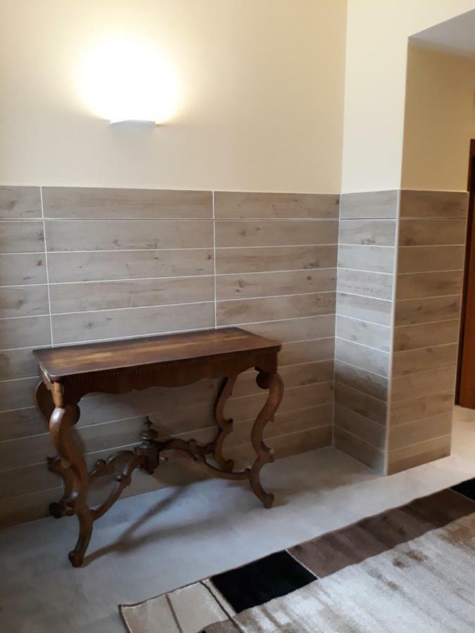 Villa Immersa Nel Verde Λ' Άκουιλα Εξωτερικό φωτογραφία