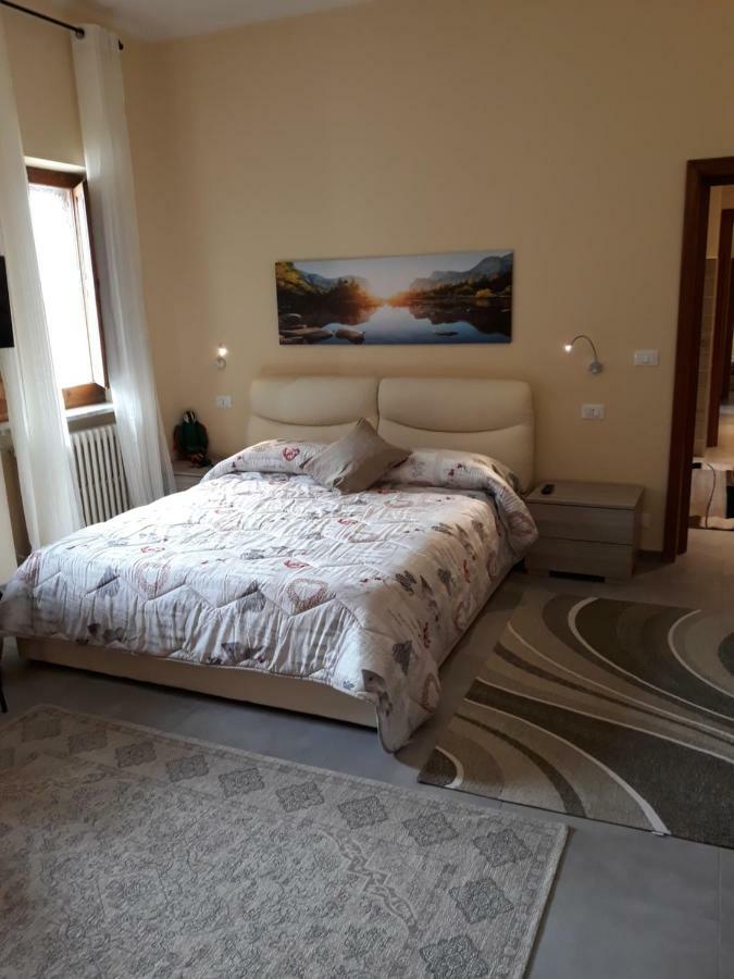 Villa Immersa Nel Verde Λ' Άκουιλα Εξωτερικό φωτογραφία